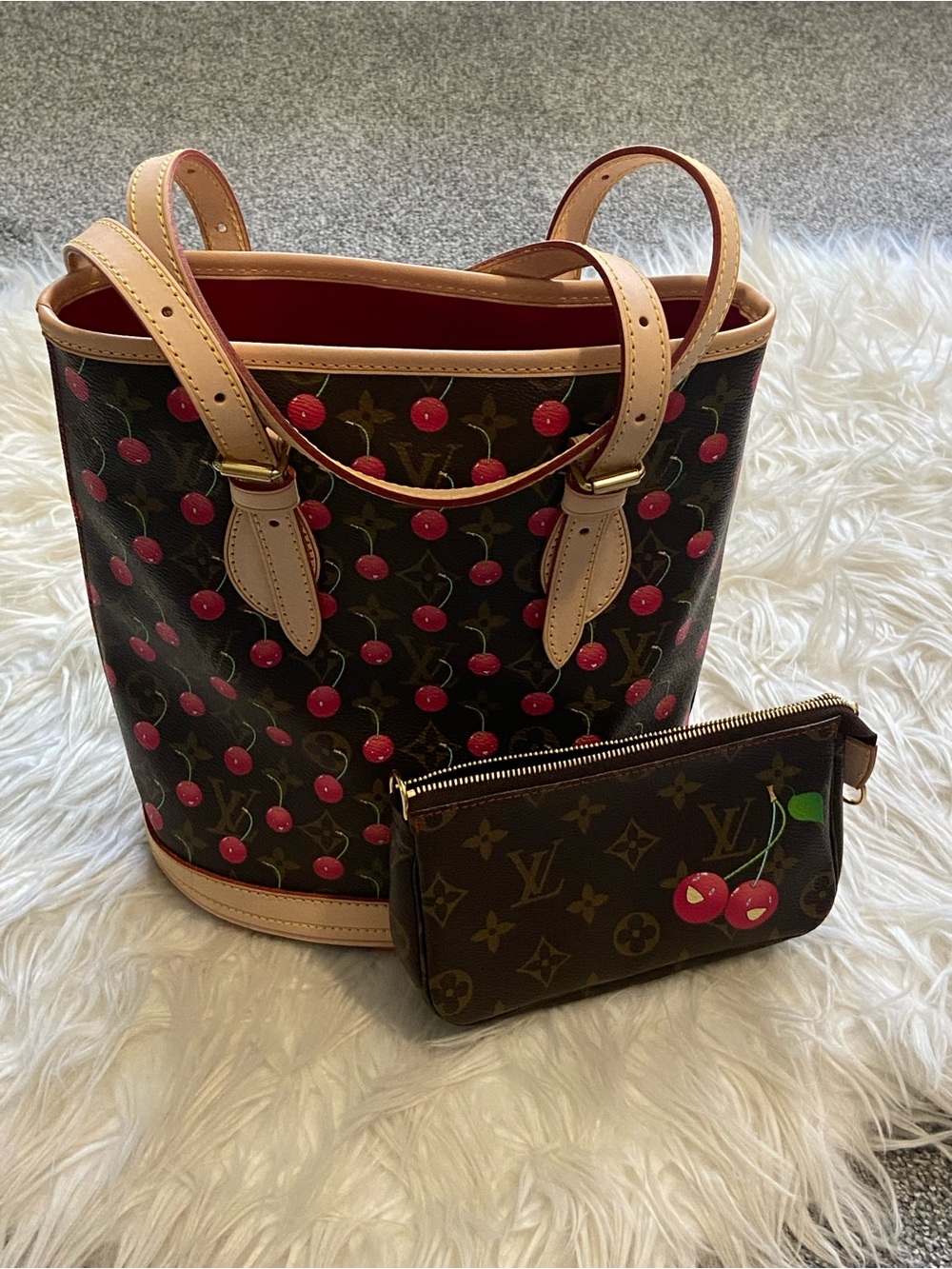 Louis Vuitton Cherry Monogram Bucket Cerise Bag with Pouch M95012